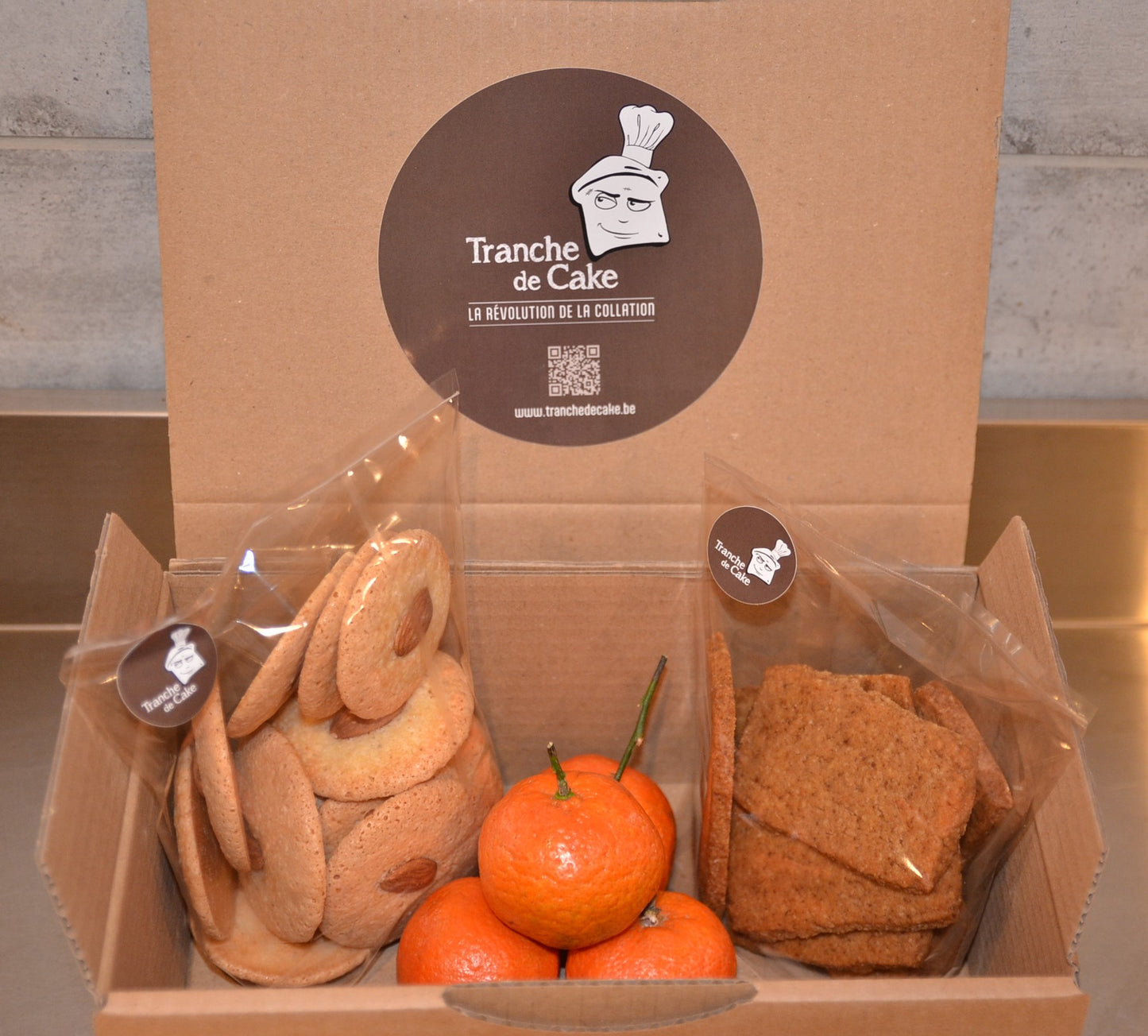 Box Saint-Nicolas ( spéculoos, biscuits aux amandes, mandarines )